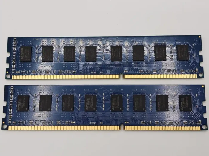 Kingston 4GB DDR3 Kit (2x2GB)(Used) - Image 2