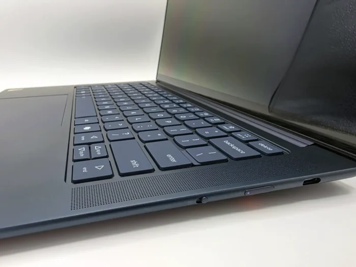 Lenovo Yoga Slim 7x 14 Next Gen AI PC - Image 6